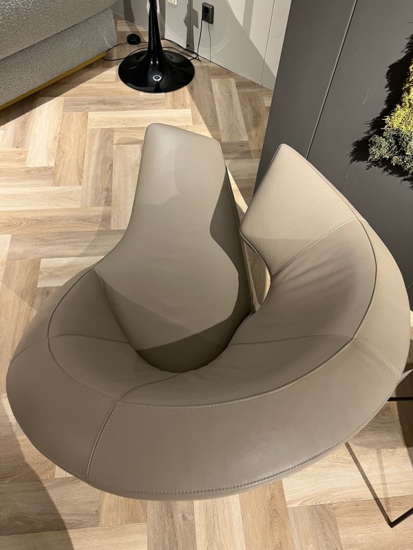 Parabolica fauteuil Leolux - Image 3