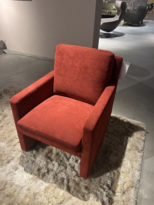 Timandra Fauteuil Open in Alcantara Shape Pompein Red | Evidence - Afbeelding 3