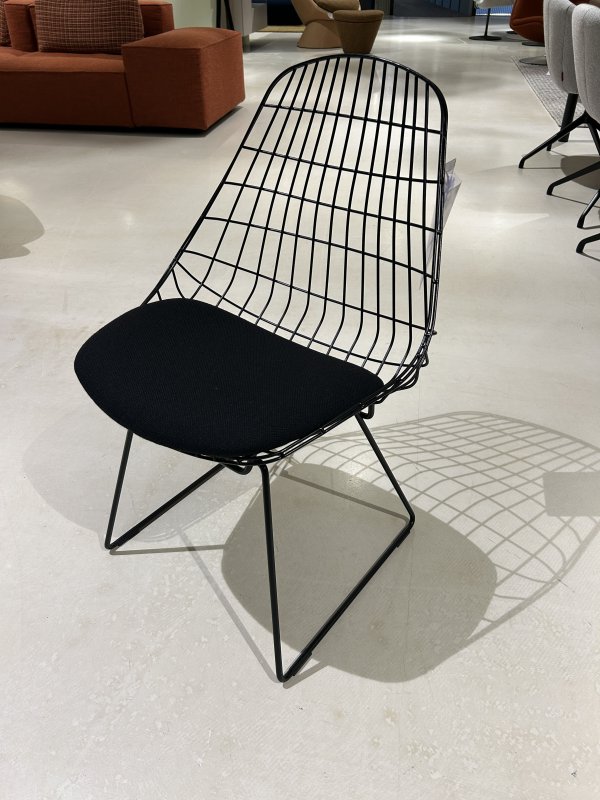 Set van twee Wire Chairs SM05 - Frame: Black, Camira Advantage Black - Afbeelding 3